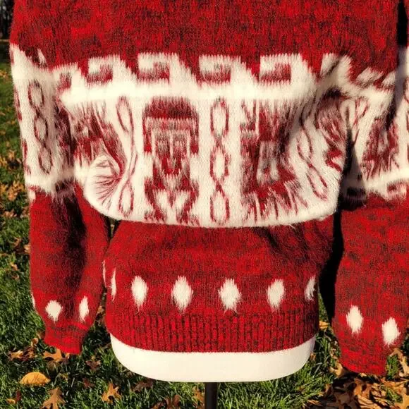 Fair Isle Red & White Fuzzy V-neck Cozy Sweater Stretchy size Small - Picture 4 of 12